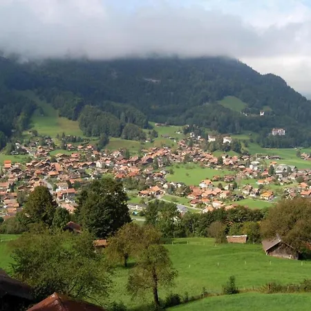 Pristine In A Charming Village Large Grassy Sunbathing Area View Of The M Nch And Jungfrau Ferienhaus